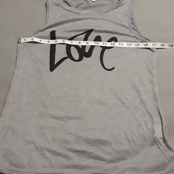 Love Shirt NWOT - Picture 3 of 3